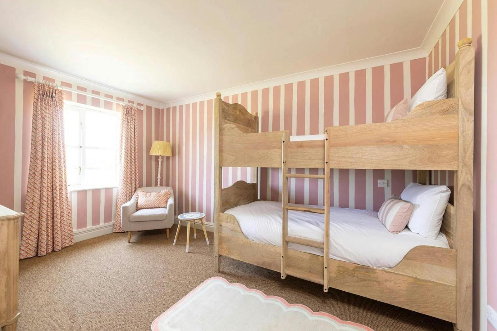 The Alfriston Hotel Bagian luar foto