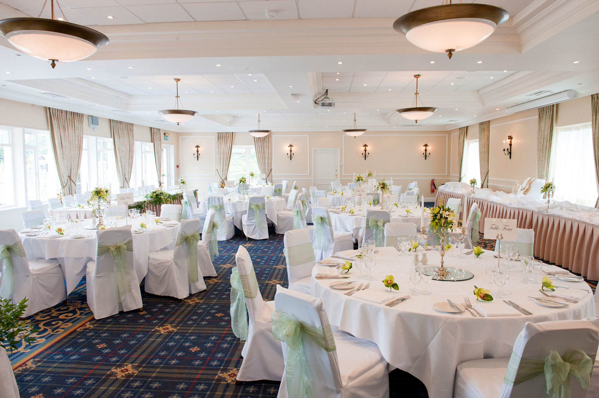 The Alfriston Hotel Bagian luar foto