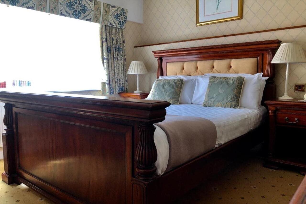 The Alfriston Hotel Bagian luar foto