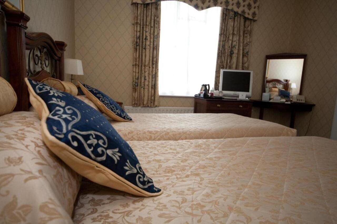 The Alfriston Hotel Bagian luar foto